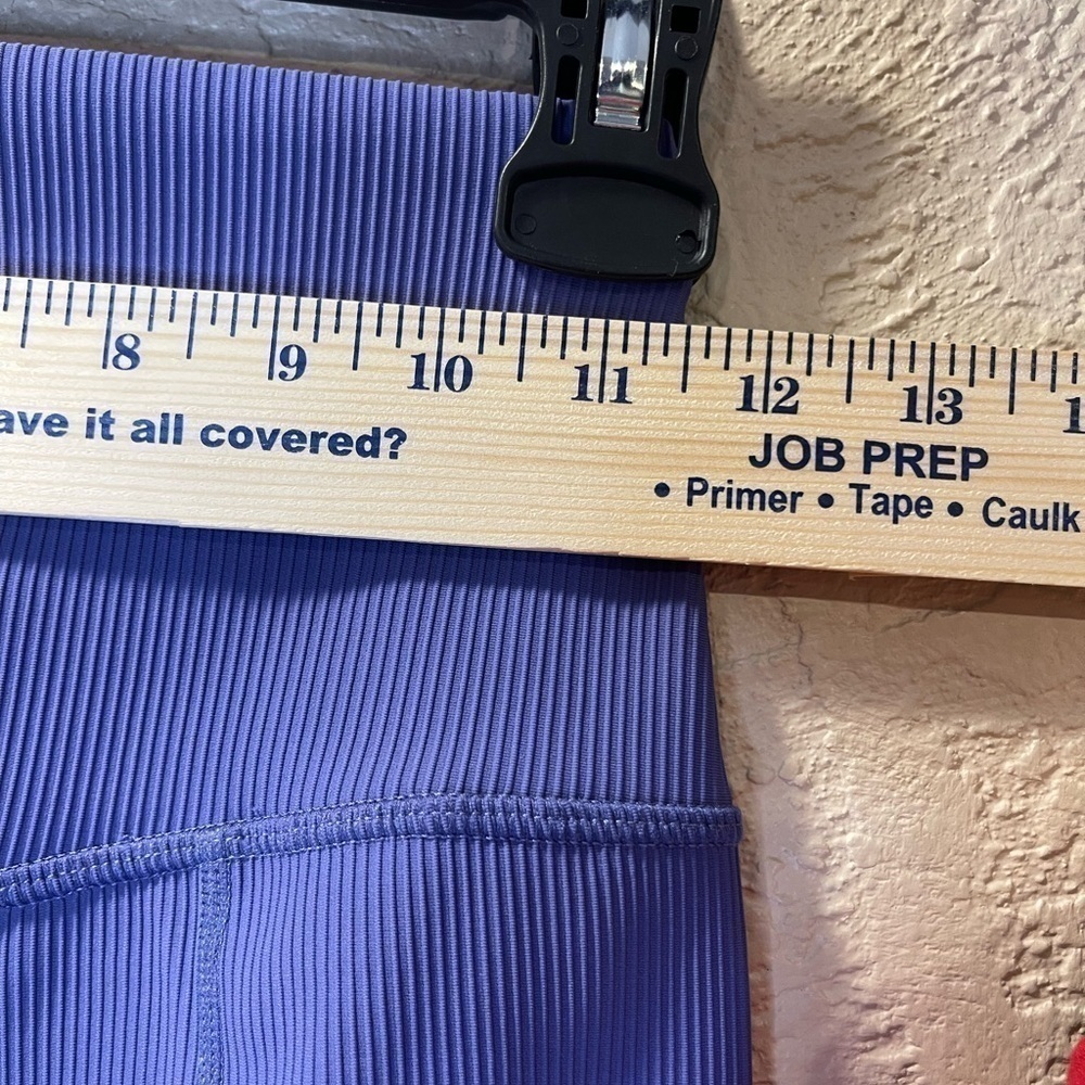 Thick Athletics LUX Ribbed On-the-Move Purple Leggings Side Pockets - Picture 8 of 12
